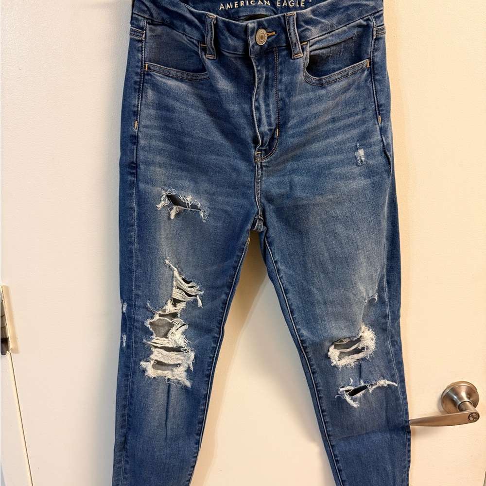 American Eagle Outfitters Women's Blue Distressed Jeans Curvy Hi-Rise Jegging